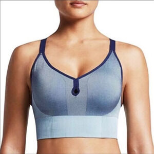 Nike Seamless‎ Athletic Sports Bra
Color: Binary Blue Size Small